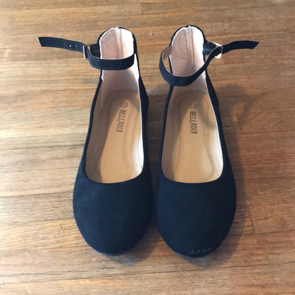 Flats - Picture 2 of 3